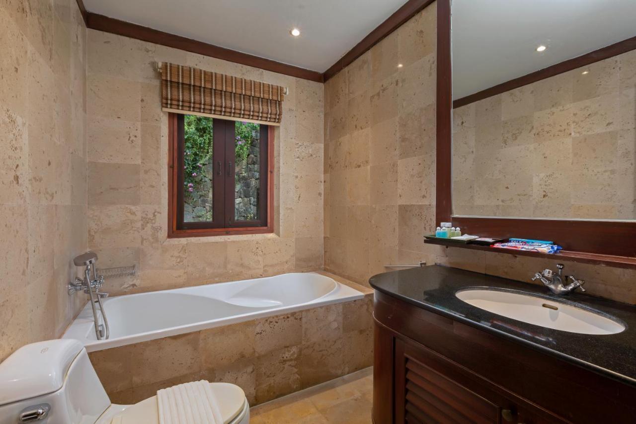 Nakawanna Villa Phuket Extérieur photo