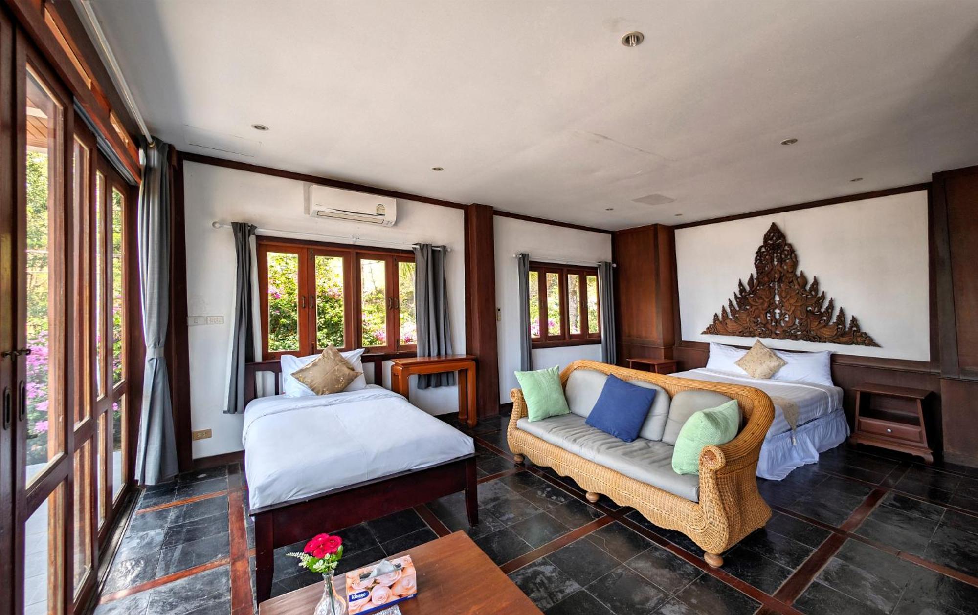Nakawanna Villa Phuket Extérieur photo