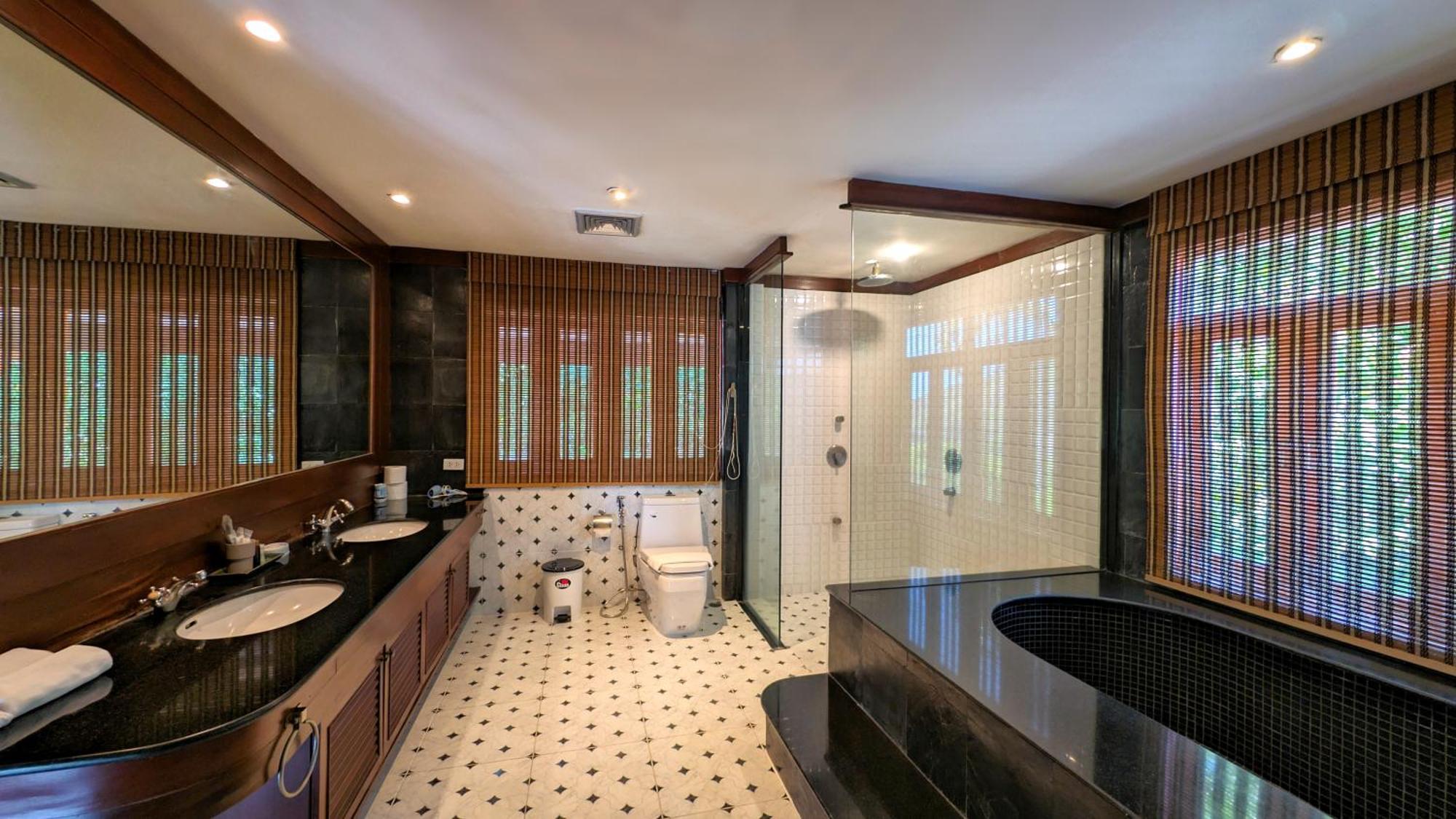 Nakawanna Villa Phuket Extérieur photo