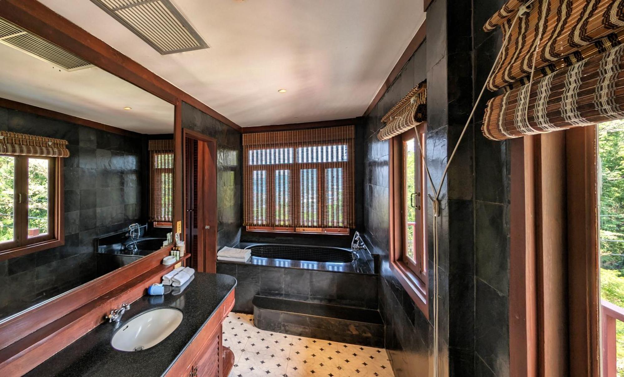 Nakawanna Villa Phuket Extérieur photo